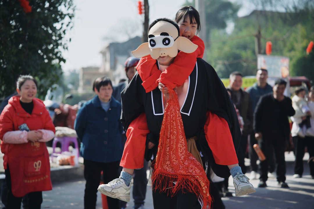 醉喜江阳年 春节天天乐｜村村打擂台，热闹过大年(图3)