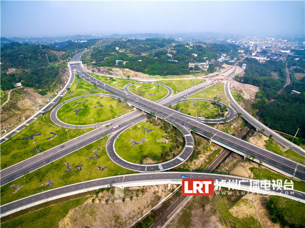 龙马潭： 以“四好农村路”为笔 绘就乡村振兴新图景(图5)